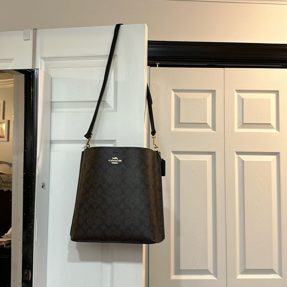 COPY - Coach crossbody